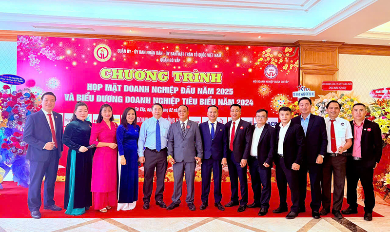 Hình ảnh lễ trao giải công ty Bảo Vệ Việt Nhật Hoàng Gia Sepre 24